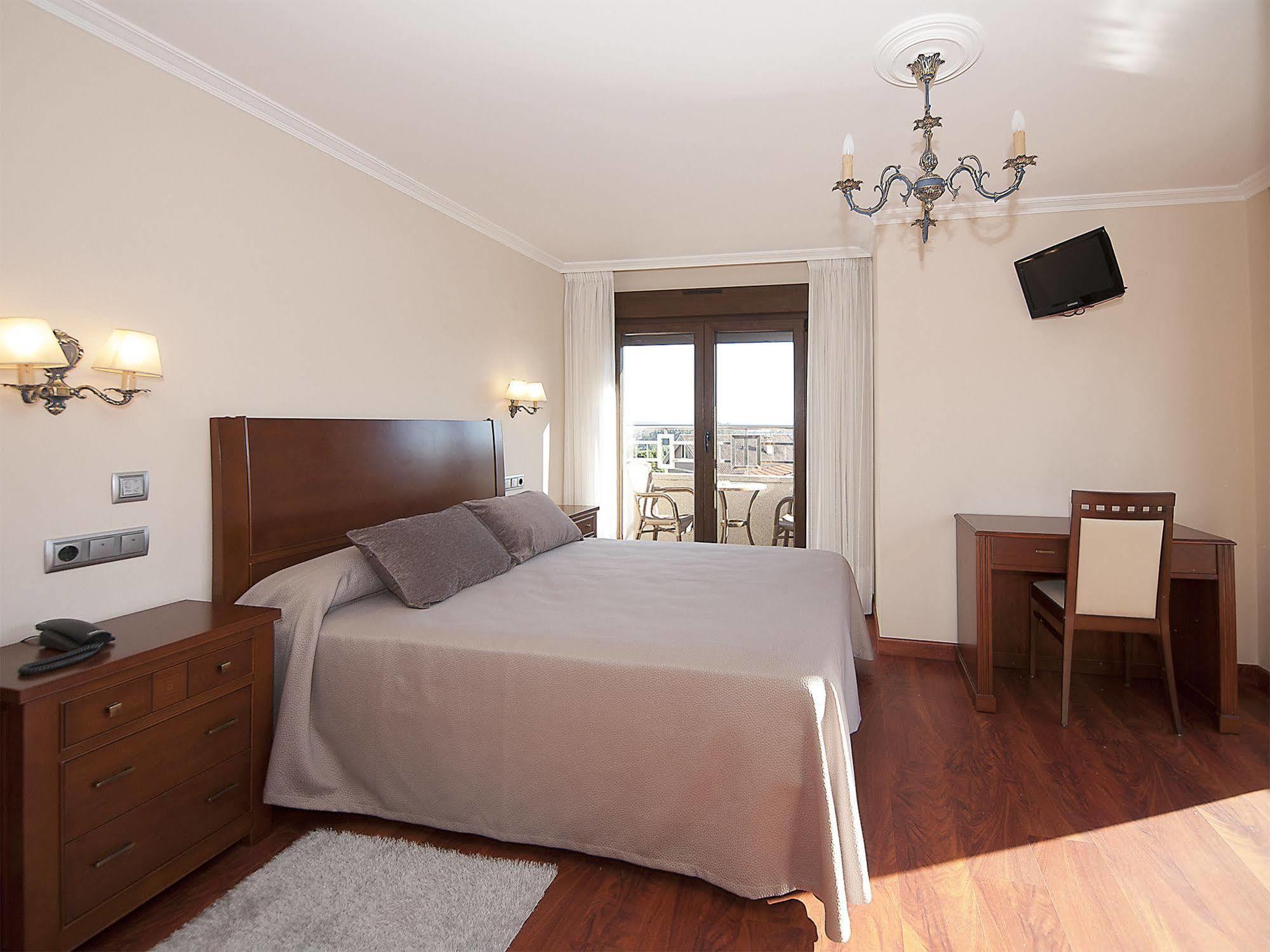 Pension Residencia A Cruzan (Adults Only) Noalla  ภายนอก รูปภาพ