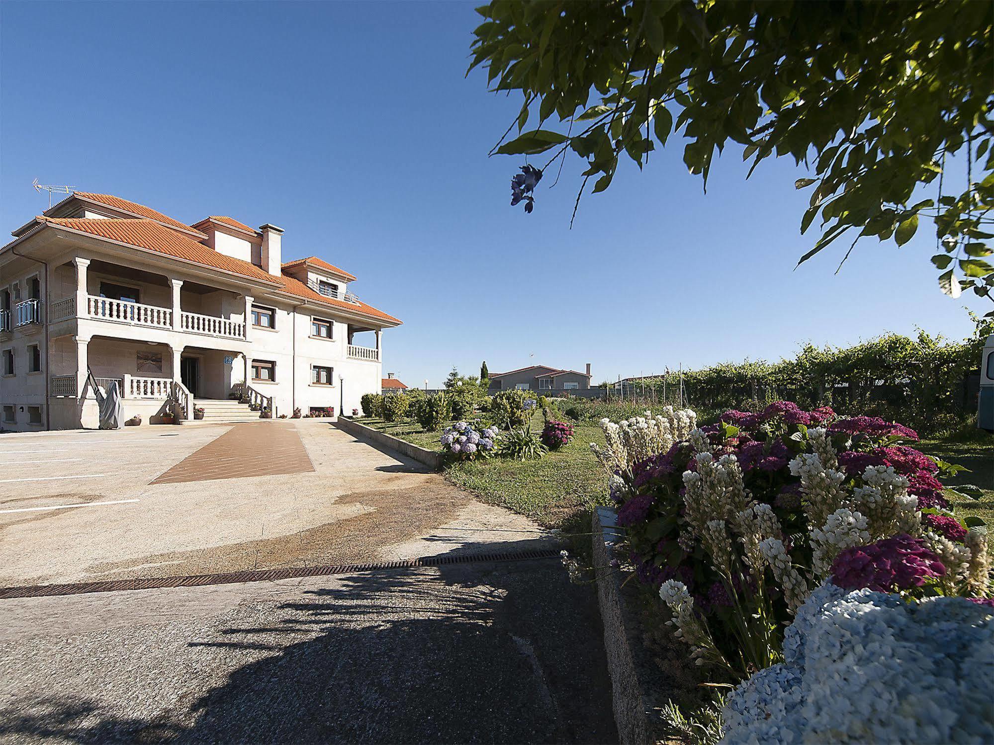 Pension Residencia A Cruzan (Adults Only) Noalla  ภายนอก รูปภาพ